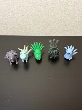 NARUTO Shippuden Naruto Uzumaki Tailed Beasts Figures Toy Lot of 5 (read)